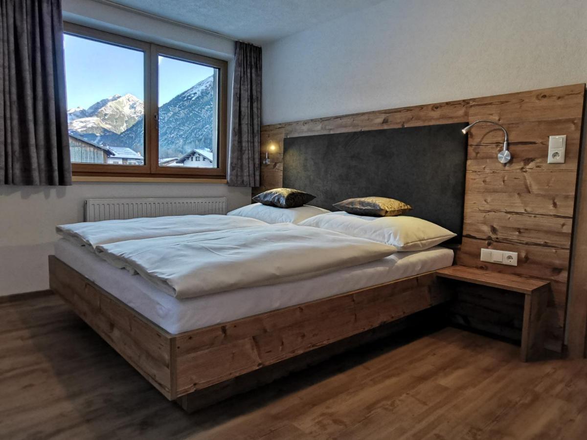 Appartement Bergfuier Holzgau Eksteriør billede